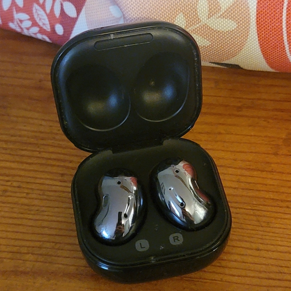 Samsung Galaxy Earbuds